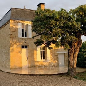 Beautiful Bordeaux item