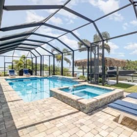 Beautiful Airbnb home in Cocoa Beach, FL - One Week! item