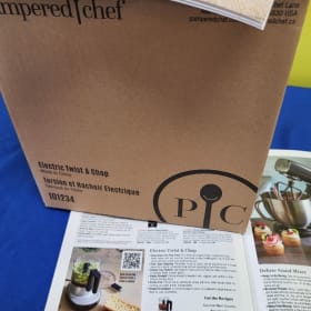 Pampered Chef Electric Twist & Chop item