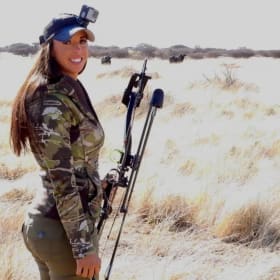 Half Face Blades - Feather Light - Huntress (Sara Gamache) item