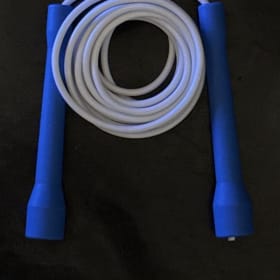 8ft plastic single rope (white) item