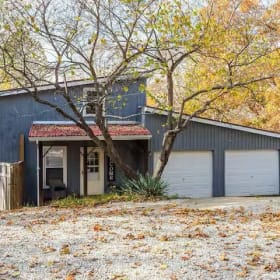 Lake Cumberland Cabin on the Water Getaway (3 nights) item