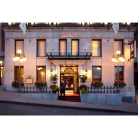 Nuitée au Marriott Québec Centre-Ville item