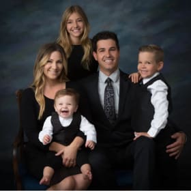 Family Portrait Session with Keane Photography Studios item