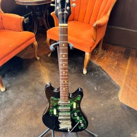 Late 70s or 80s electric guitar item