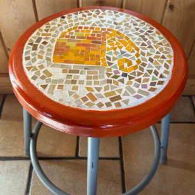 Middle School: Stool "What Do You See?" item