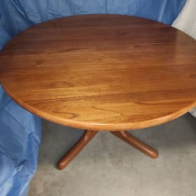Teak 46" Round table with 6 chairs - $900 value item