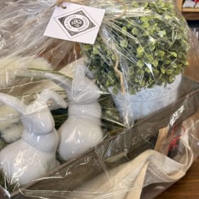 Jax & Byrdz Mercantile Spring Gift Basket🌿🐰 item