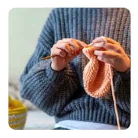 1 Hour Beginner Knitting Lesson with parent Megan Opeña item