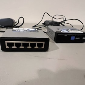 Cisco SD205 5 Port 10 / 100 Switch item