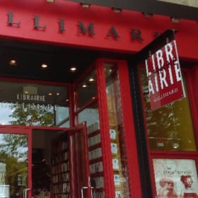 Librairie Gallimard - carte cadeau de 150$ item