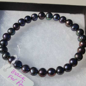 “Elegant in Black” item