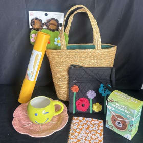 Lot #195 Creative Escape item