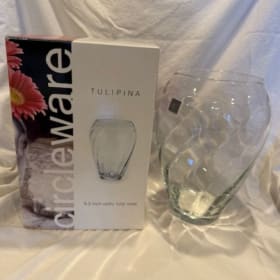 Clear Vase item