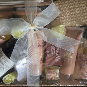 (1/2) Vanilla Spa Products Basket item
