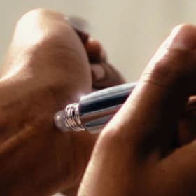 Unifrom Cassis Roll On Perfume item