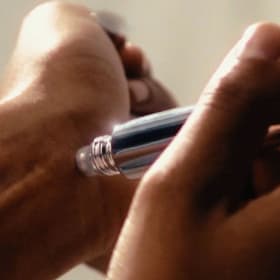 Unifrom Winter Saga Roll On Perfume item