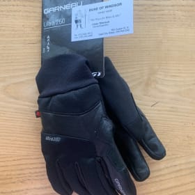 Louis Garneau ski gloves - Men's size Medium item
