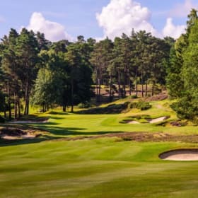 Sunningdale Golf Club lunch and golf (3 people) item