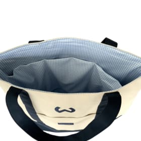 VV Tote - Wilton-W logo item