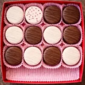 Chocolate dipped oreo cookies item