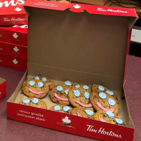 Photo : Boîte de 12 biscuits