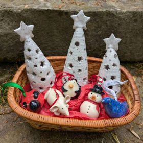 Shootsie Ceramics Basket of Christmas Cheer item