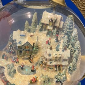 AC109 -Thomas Kinkade-Santa Checking His List item