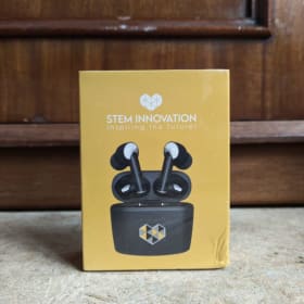 Brand New Set of Stem Innovation earpods from STEM club item