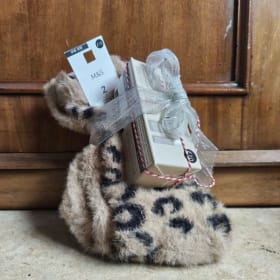 Ladies Fluffy Socks & Scented Candle Bundle donated by M&S item