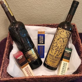 Bourbon Lovers item
