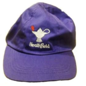 LOGO Cap 8 years + item