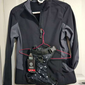 Outdoor Style Bundle – Coal Small Harbour Jacket + Large Dog item