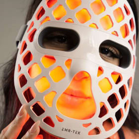 EMR-TEK Red Light Mask item
