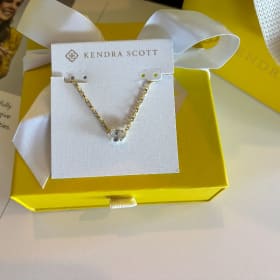 Kendra Scott Necklace item