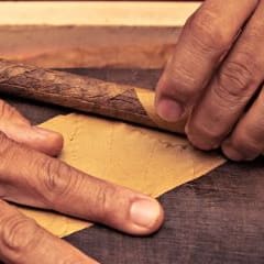 Cigar Seminar: Two Traditions, One Tobacco item