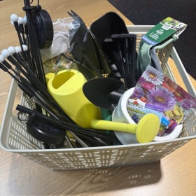 🌿 Gardening Gift Basket-Brendemuhl item