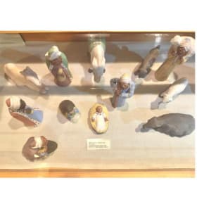 12 pieces terra-cotta Nativity set item