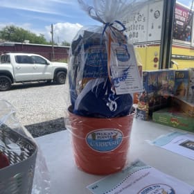 Pelican Pointe Car Wash Basket item