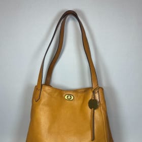 Margot  Tote - GU item