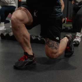 5 Plyo Lunges item