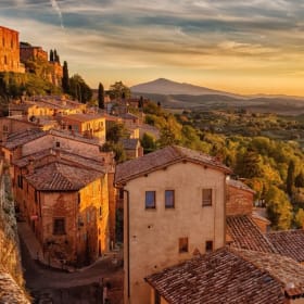 Luxury Vacation Getaway for 4 in Cortona Tuscany- Italy item