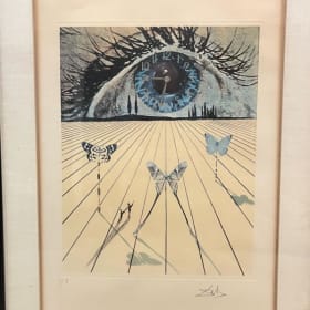 "Eye of Surrealist Time" item