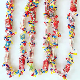 5th Grade Candy Lei item