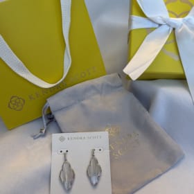 Kendra Scott Earrings item
