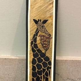 Giraffe with Banana Leaf item