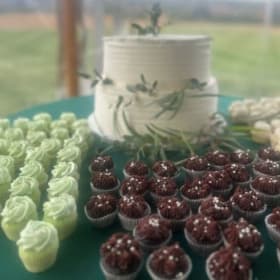 $50 Gift Card to Vivi's Cakes and Candy item