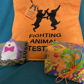 A-MAY-Zing Lush Spoil Set item