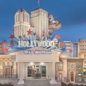 Hollywood Wax Museum - 2 Tickets (OA315) item