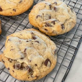 1/2 Dozen Chocolate Chip item